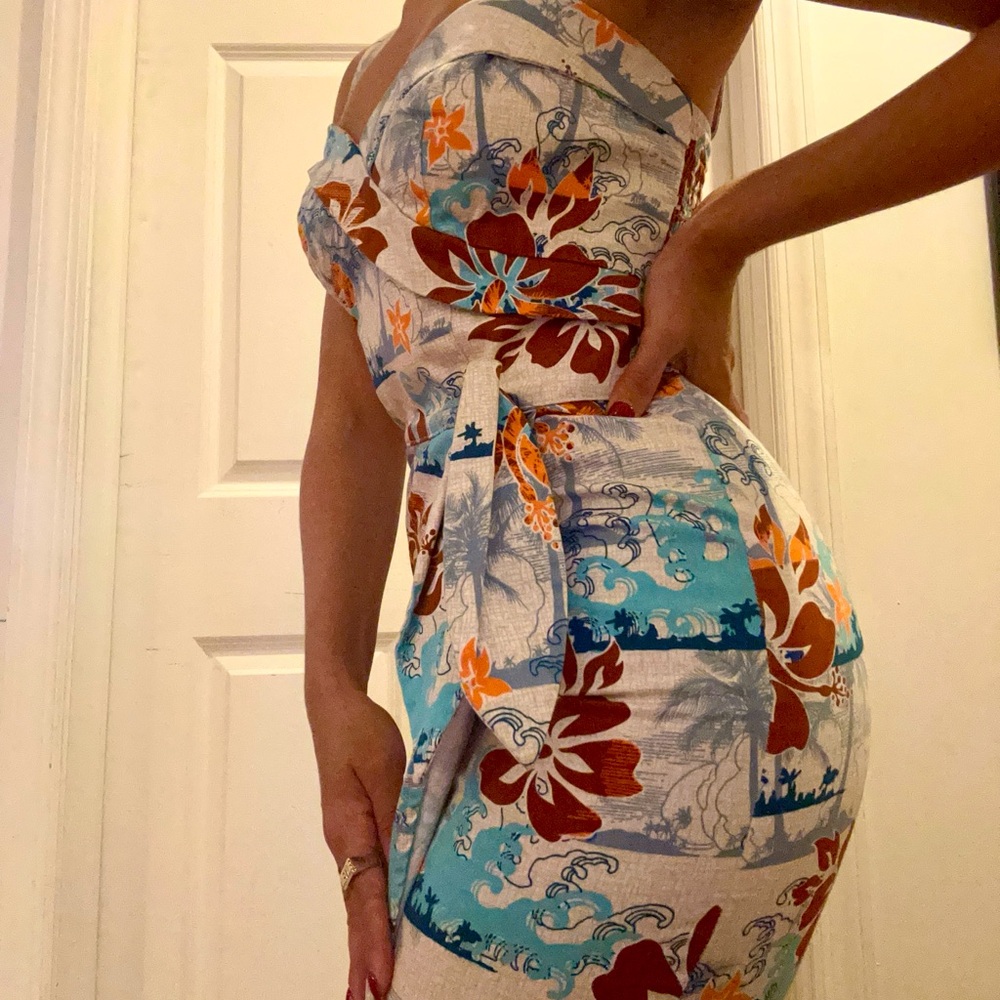 Hell Bunny Hawaiian Pencil Dress ๐บ - Picture 3 of 4